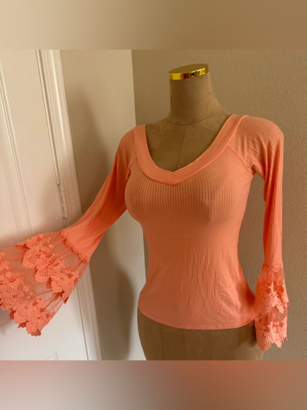 Women's Coral Long-Sleeve Lace Flare Top VENUS